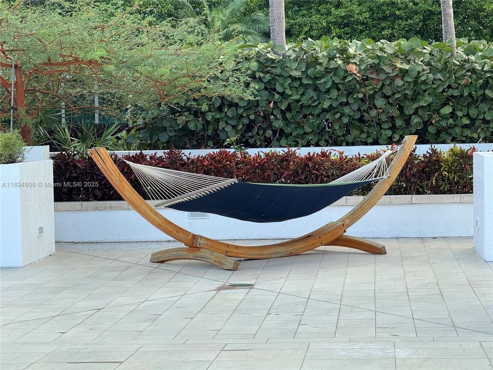 待售: $1,150,000 (2 贝兹, 2 浴室, 1278 平方英尺)