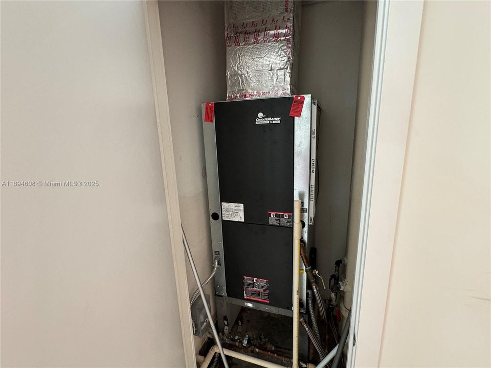 待售: $1,150,000 (2 贝兹, 2 浴室, 1278 平方英尺)