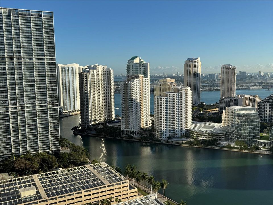 待售: $1,150,000 (2 贝兹, 2 浴室, 1278 平方英尺)