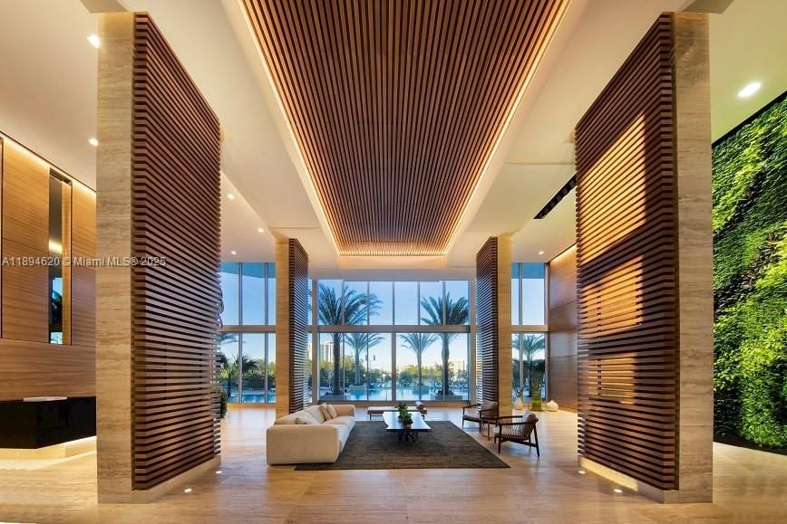 Recently Rented: $3,600 (2 beds, 2 baths, 1122 Square Feet)