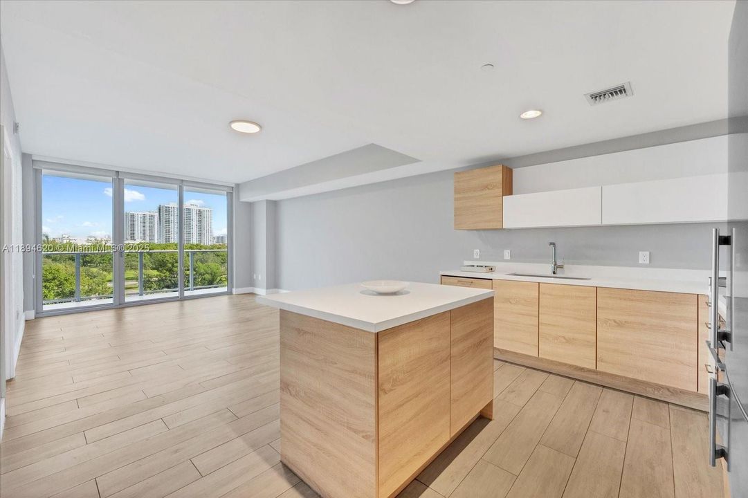 Recently Rented: $3,600 (2 beds, 2 baths, 1122 Square Feet)