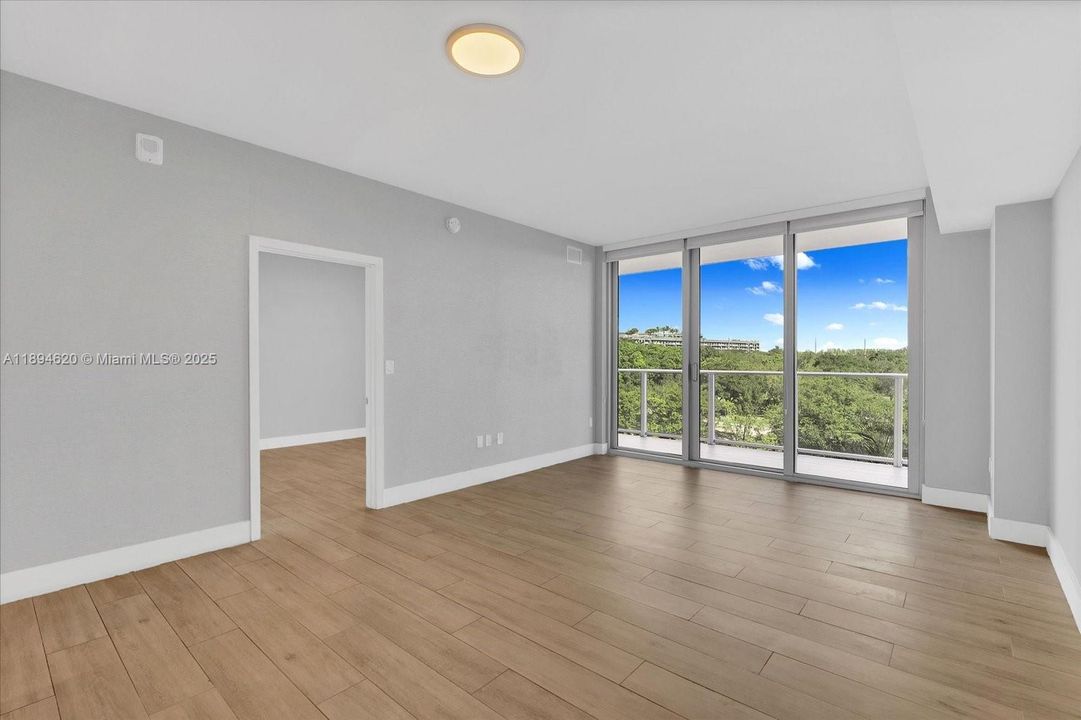 Recently Rented: $3,600 (2 beds, 2 baths, 1122 Square Feet)