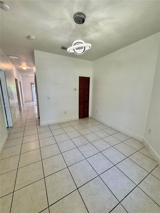 For Rent: $2,100 (2 beds, 2 baths, 1000 Square Feet)