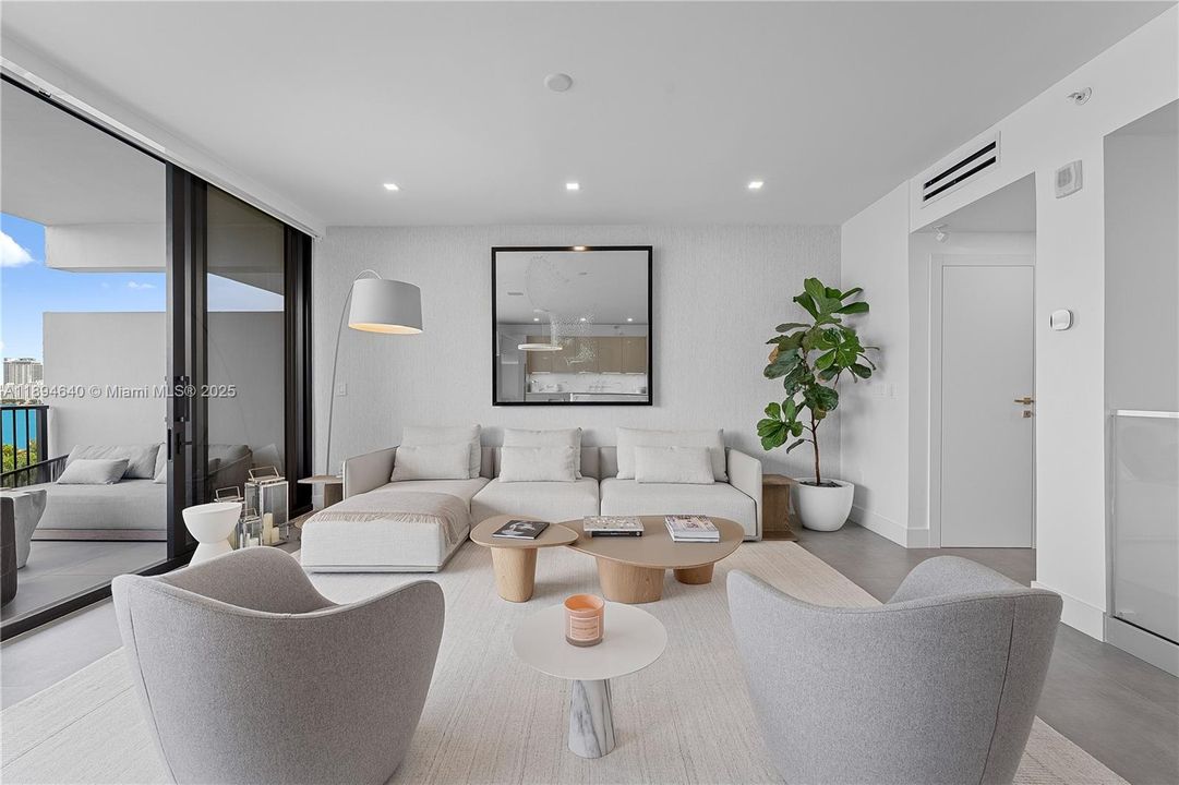 待售: $1,575,000 (1 贝兹, 2 浴室, 1030 平方英尺)