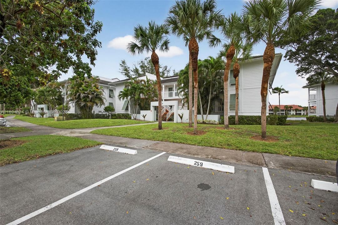 Activo con contrato: $1,900 (1 camas, 1 baños, 502 Pies cuadrados)