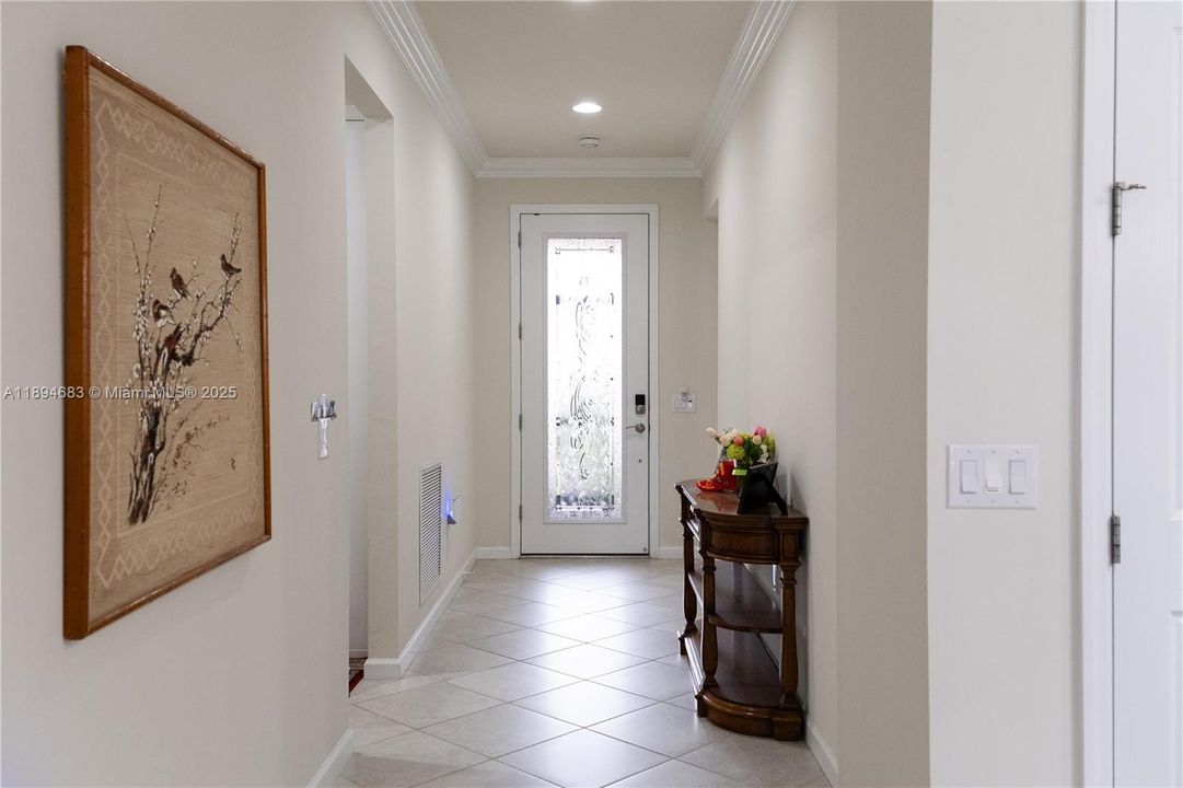 Bright foyer & recessed lighting