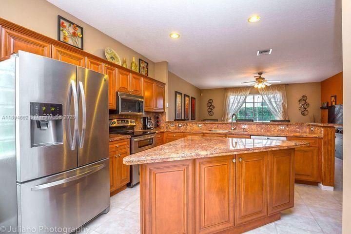 Active With Contract: $4,800 (5 beds, 3 baths, 3290 Square Feet)