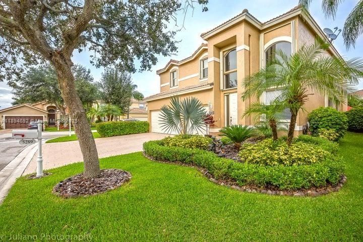 Active With Contract: $4,800 (5 beds, 3 baths, 3290 Square Feet)