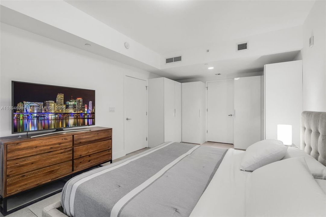 На продажу: $785,000 (2 спален, 2 ванн, 970 Квадратных фут)