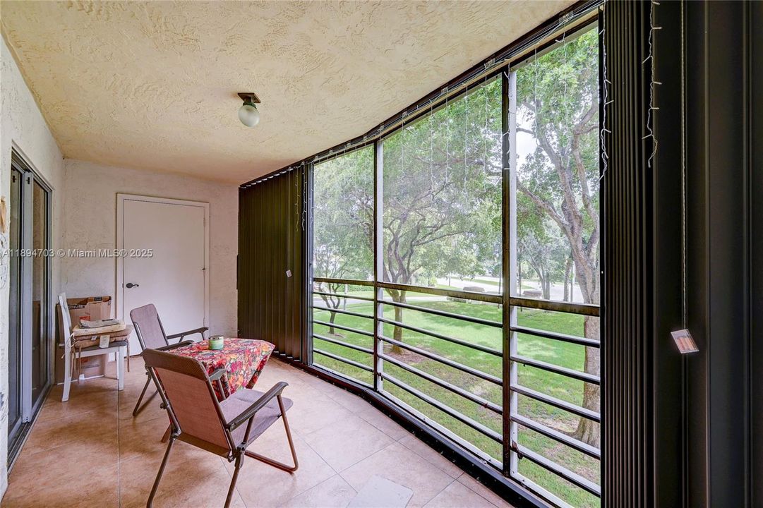 En Venta: $140,000 (2 camas, 2 baños, 1160 Pies cuadrados)