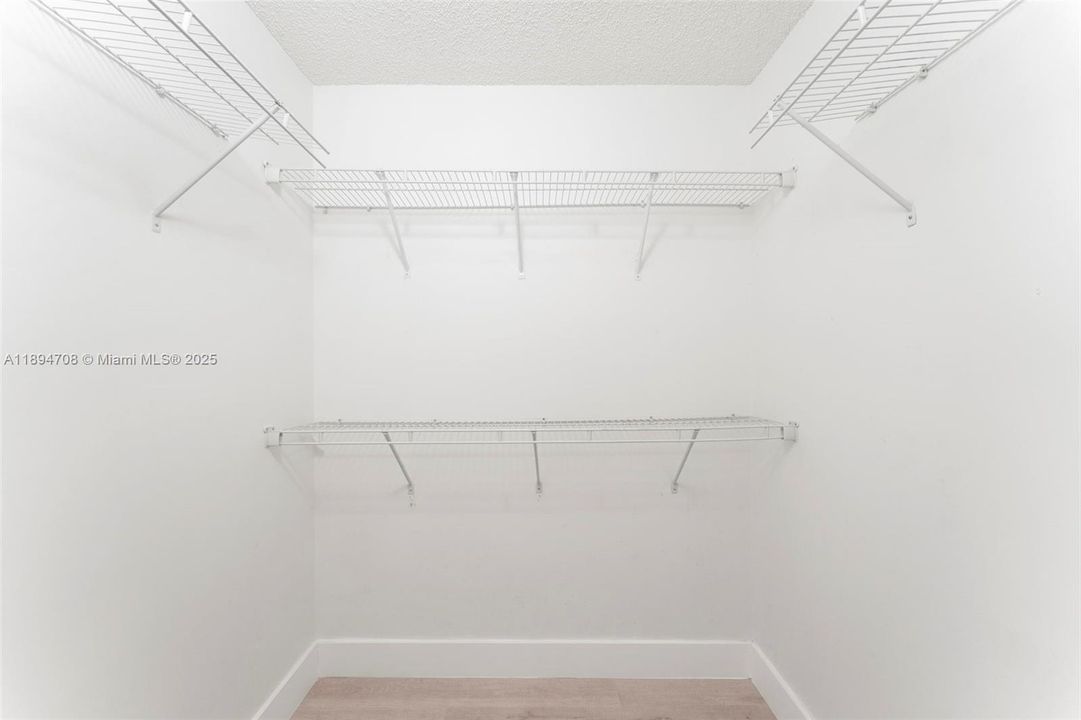 En Venta: $429,000 (3 camas, 2 baños, 1448 Pies cuadrados)