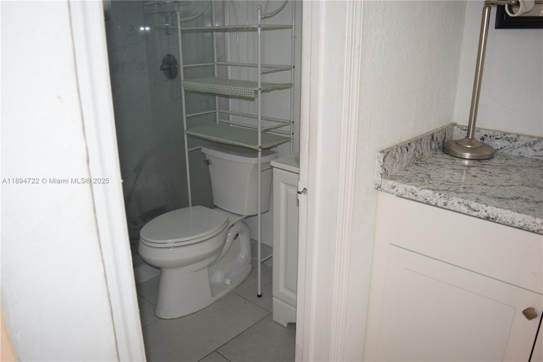 最近租的: $1,300 (0 贝兹, 1 浴室, 1581 平方英尺)