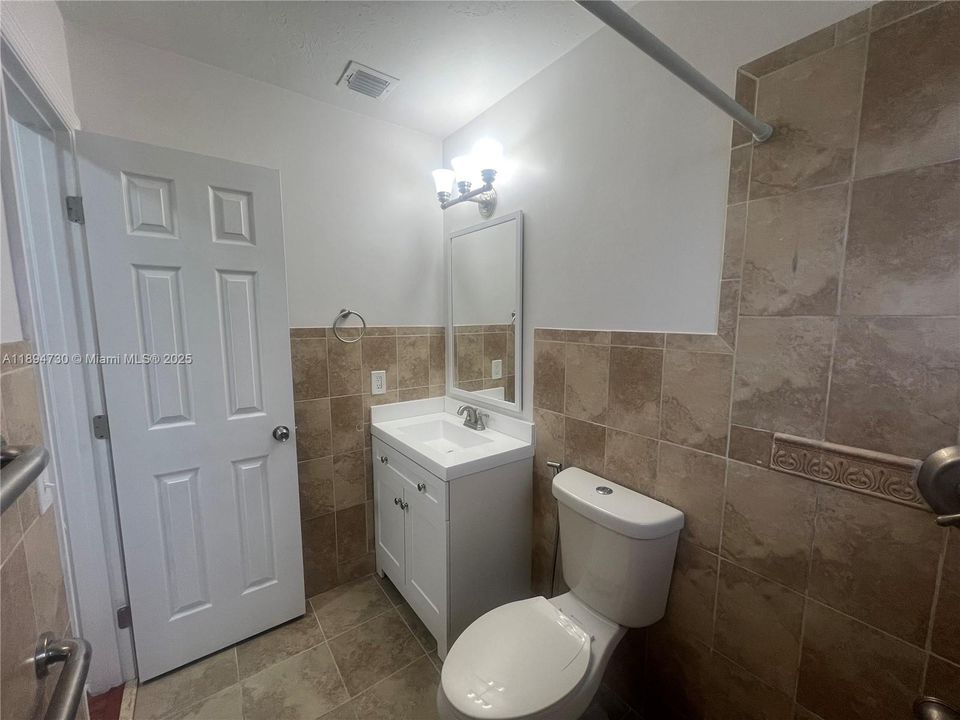 Recientemente alquilado: $3,100 (4 camas, 2 baños, 1472 Pies cuadrados)