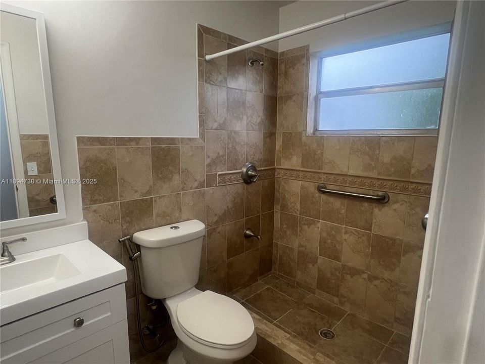 Recientemente alquilado: $3,100 (4 camas, 2 baños, 1472 Pies cuadrados)