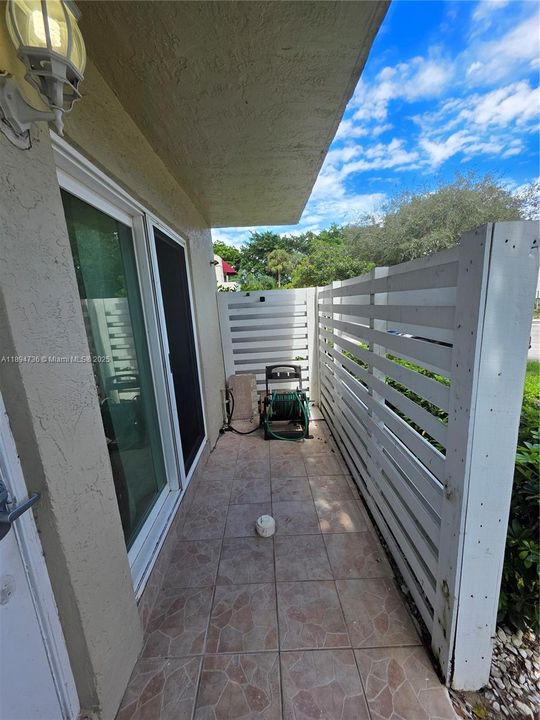 For Sale: $449,000 (3 beds, 2 baths, 1632 Square Feet)