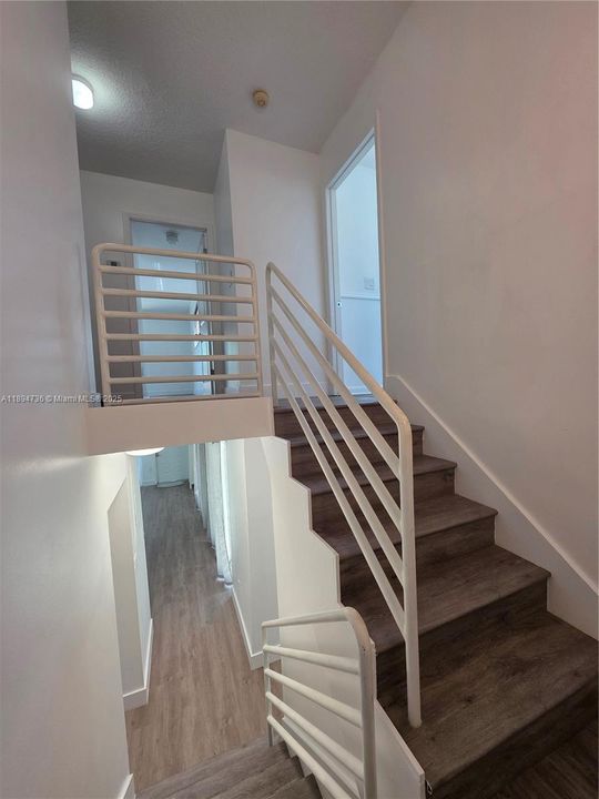 For Sale: $449,000 (3 beds, 2 baths, 1632 Square Feet)