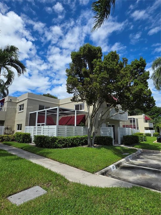 For Sale: $449,000 (3 beds, 2 baths, 1632 Square Feet)