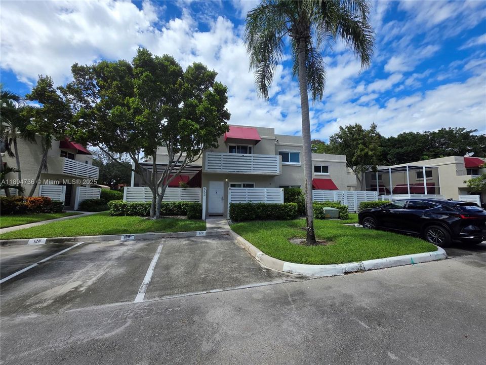 For Sale: $449,000 (3 beds, 2 baths, 1632 Square Feet)