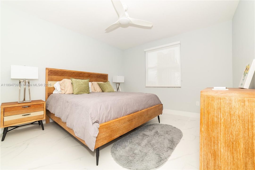 For Sale: $815,000 (3 beds, 2 baths, 1353 Square Feet)