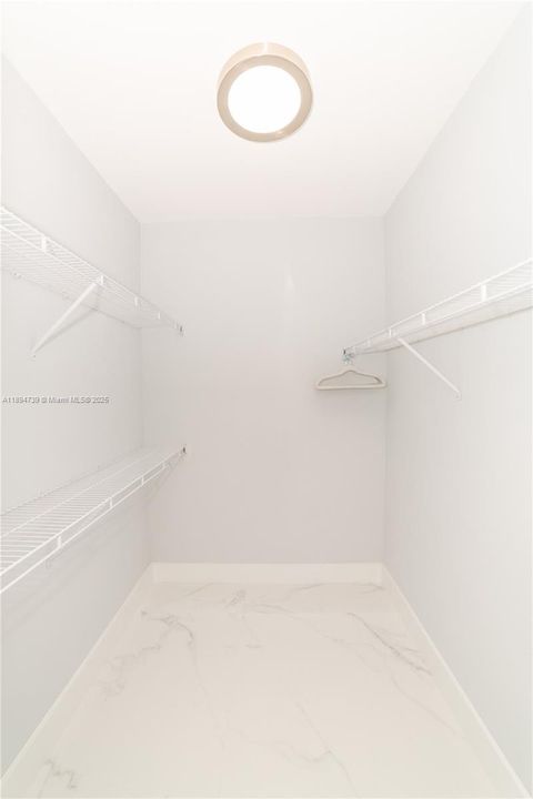 For Sale: $815,000 (3 beds, 2 baths, 1353 Square Feet)