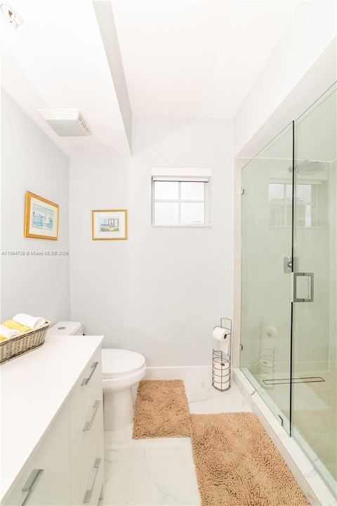 For Sale: $815,000 (3 beds, 2 baths, 1353 Square Feet)