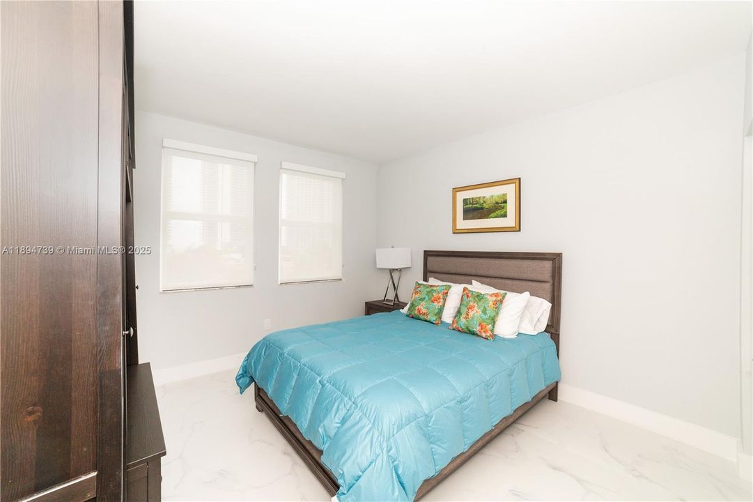 For Sale: $815,000 (3 beds, 2 baths, 1353 Square Feet)