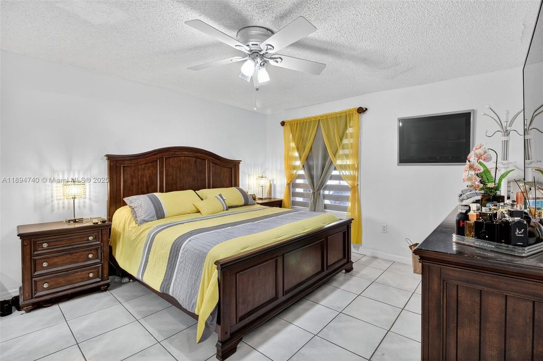 Active With Contract: $590,000 (4 beds, 2 baths, 1850 Square Feet)