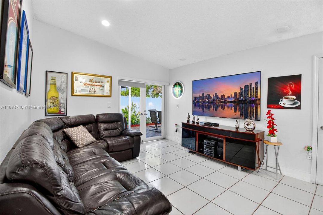 Active With Contract: $590,000 (4 beds, 2 baths, 1850 Square Feet)