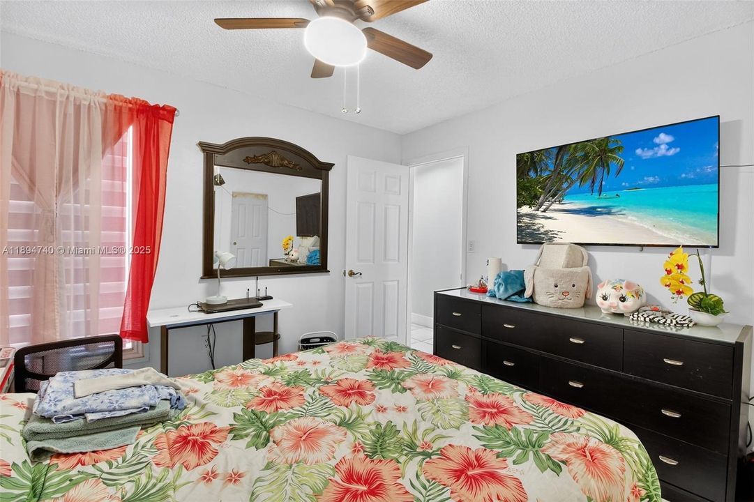 Active With Contract: $590,000 (4 beds, 2 baths, 1850 Square Feet)