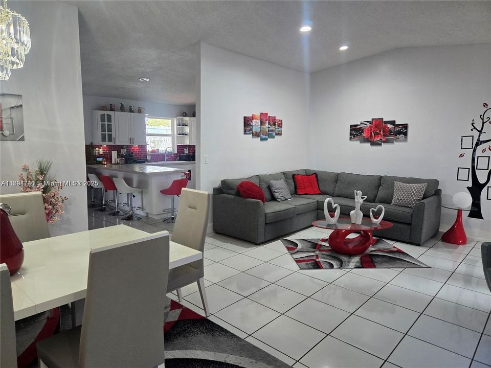 Active With Contract: $590,000 (4 beds, 2 baths, 1850 Square Feet)