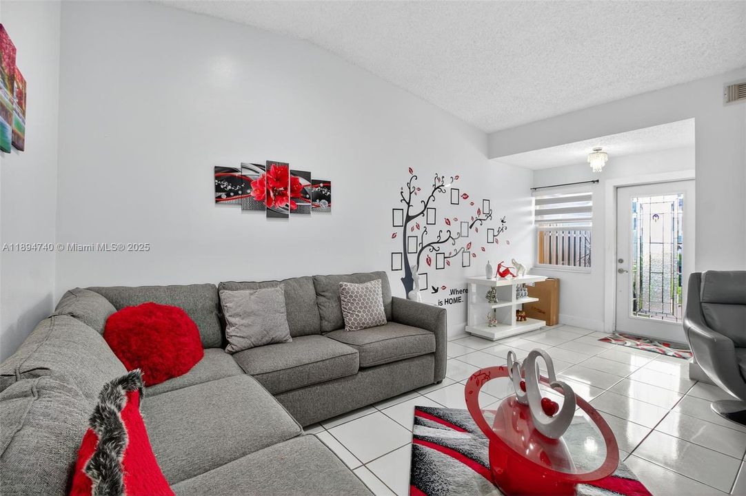 Active With Contract: $590,000 (4 beds, 2 baths, 1850 Square Feet)