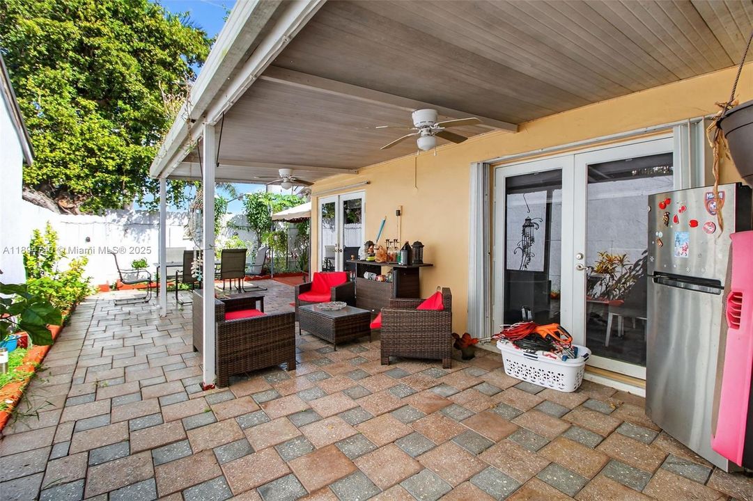 Active With Contract: $590,000 (4 beds, 2 baths, 1850 Square Feet)