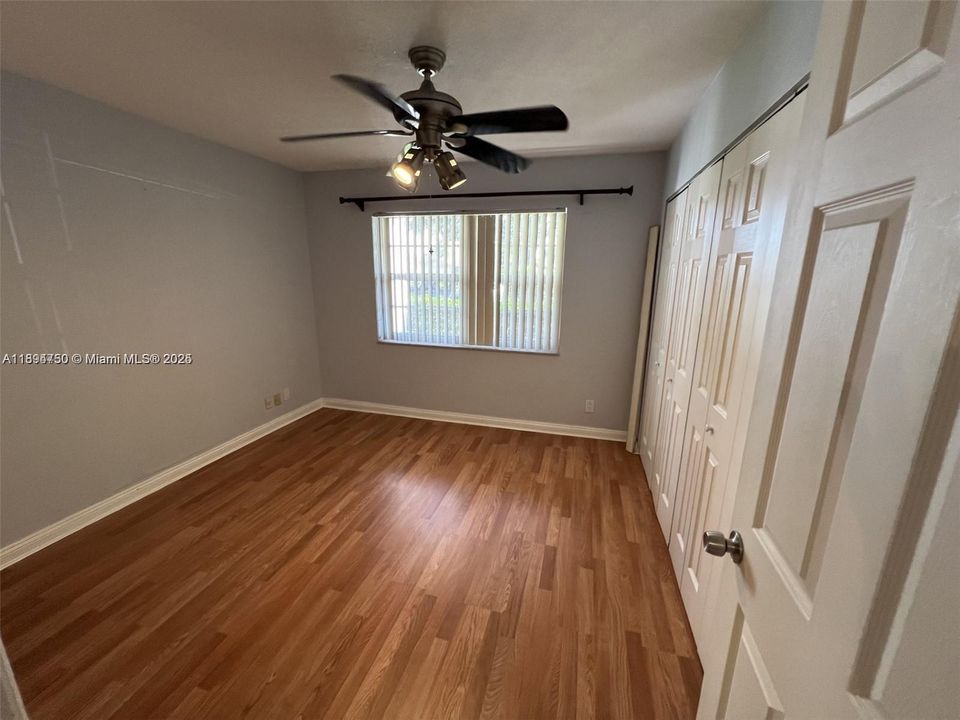 En Venta: $229,000 (2 camas, 2 baños, 990 Pies cuadrados)