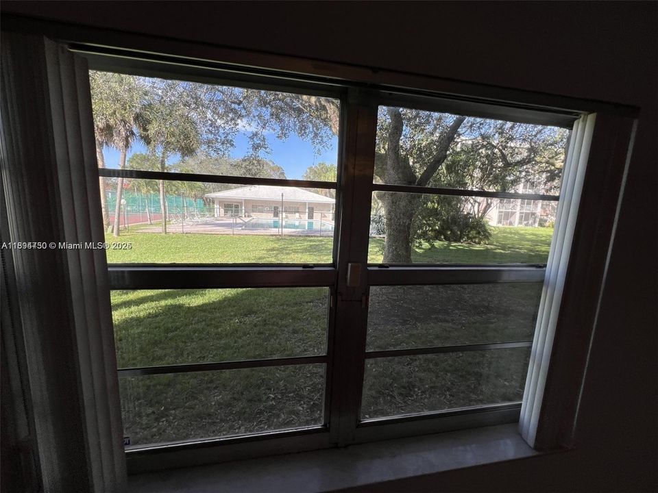 En Venta: $229,000 (2 camas, 2 baños, 990 Pies cuadrados)