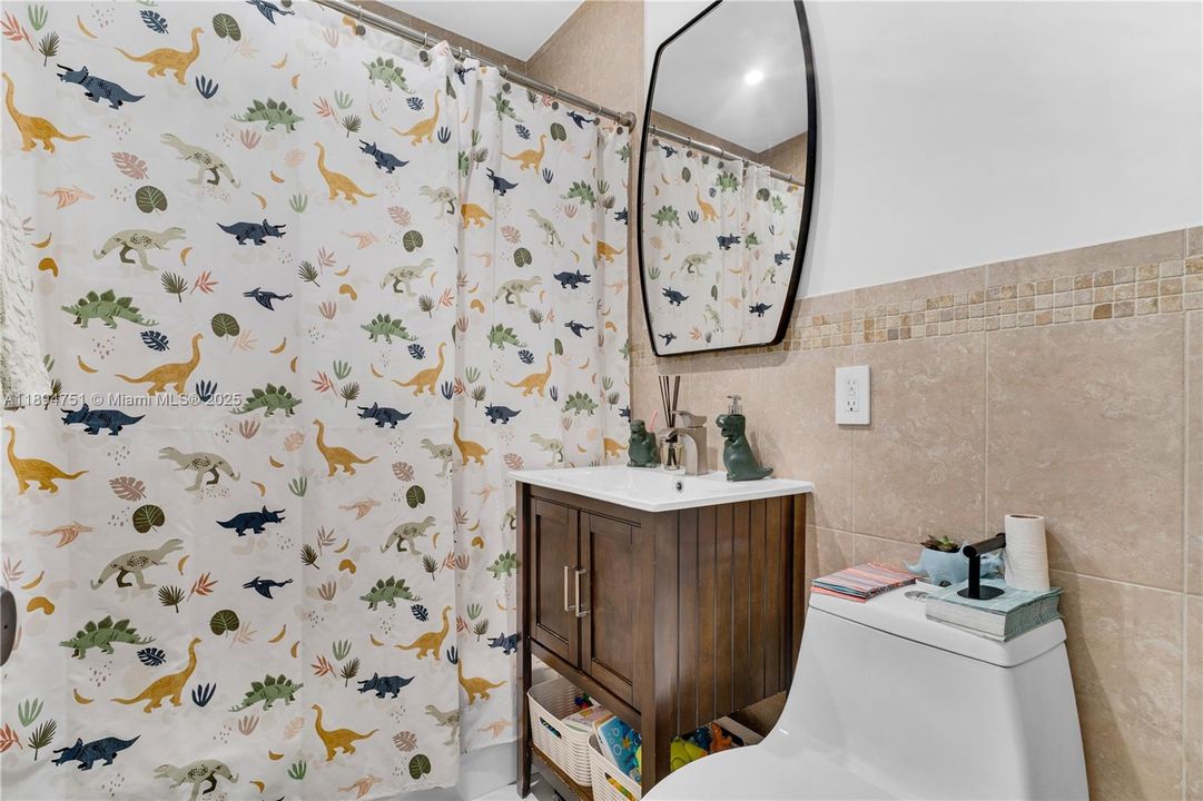 На продажу: $1,199,000 (4 спален, 3 ванн, 2417 Квадратных фут)