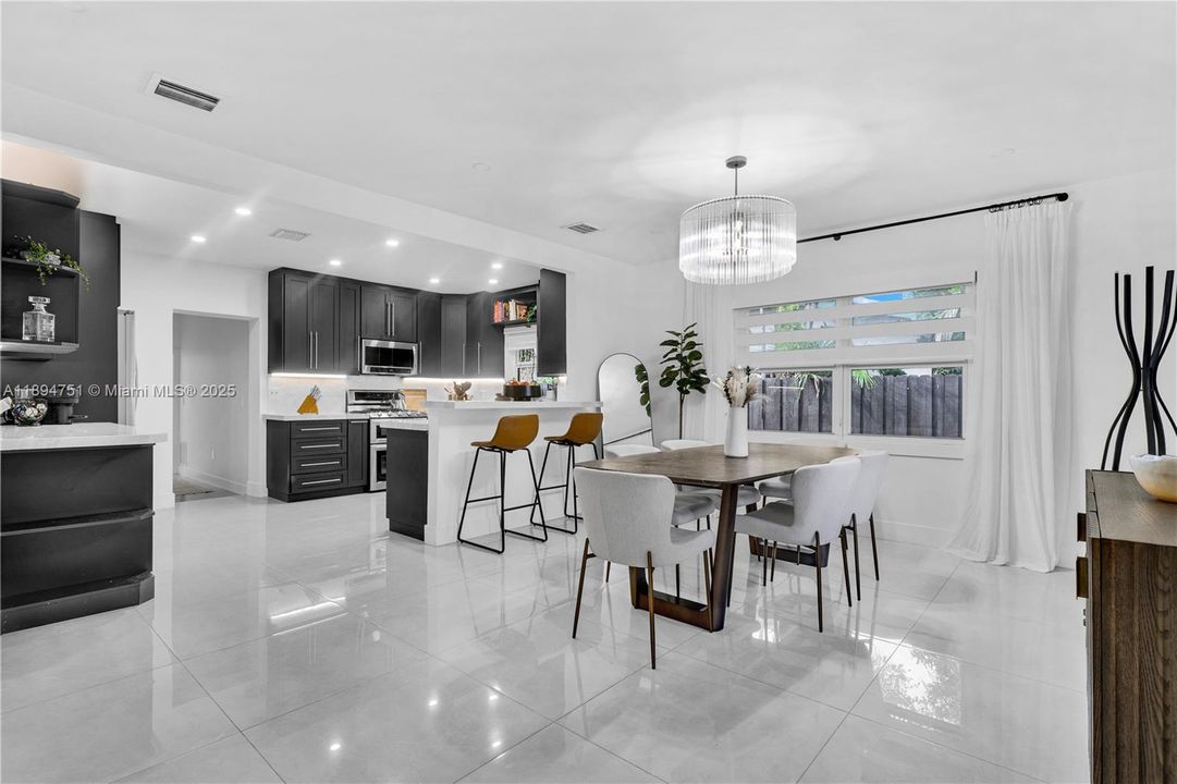 На продажу: $1,199,000 (4 спален, 3 ванн, 2417 Квадратных фут)