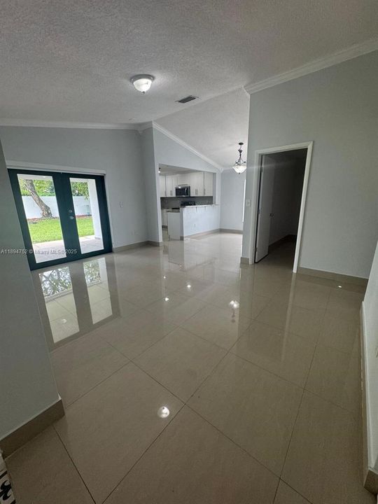 Vendido Recientemente: $589,000 (3 camas, 2 baños, 0 Pies cuadrados)