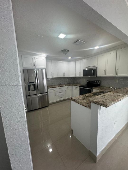 Vendido Recientemente: $589,000 (3 camas, 2 baños, 0 Pies cuadrados)