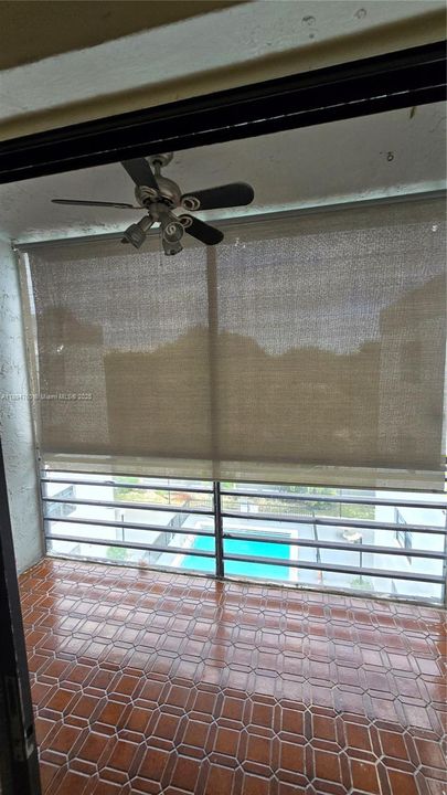 Active With Contract: $172,000 (2 beds, 2 baths, 920 Square Feet)