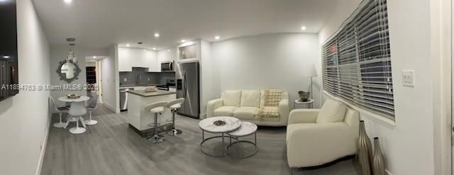 В аренду: $1,800 (1 спален, 1 ванн, 593 Квадратных фут)