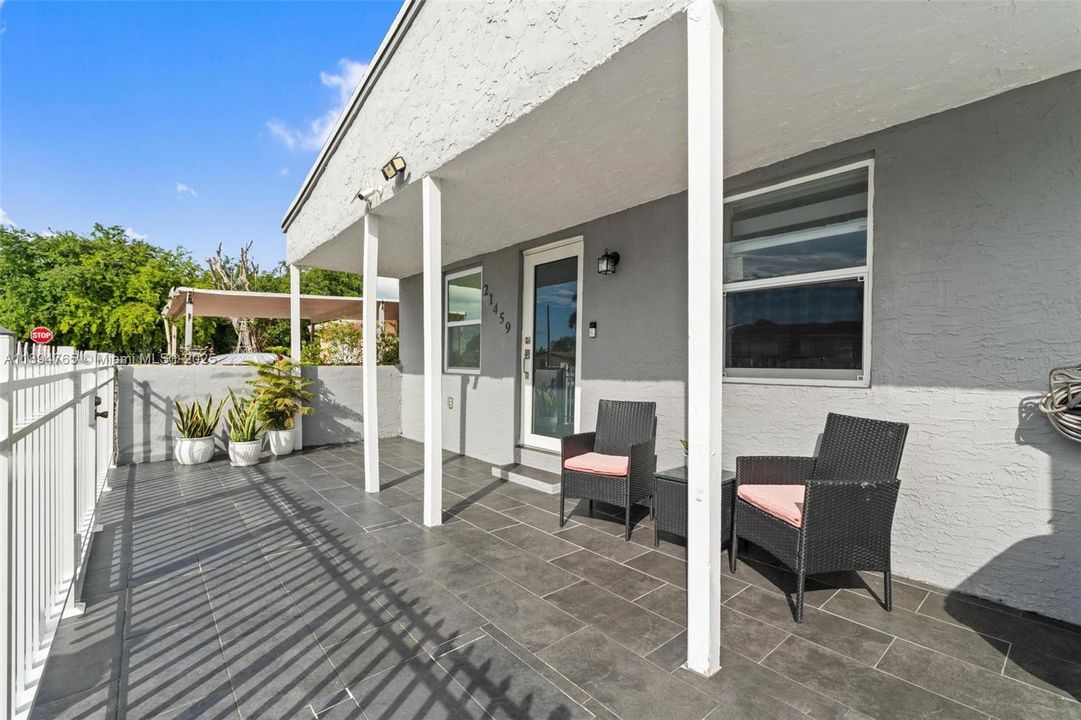 En Venta: $365,000 (3 camas, 1 baños, 1157 Pies cuadrados)