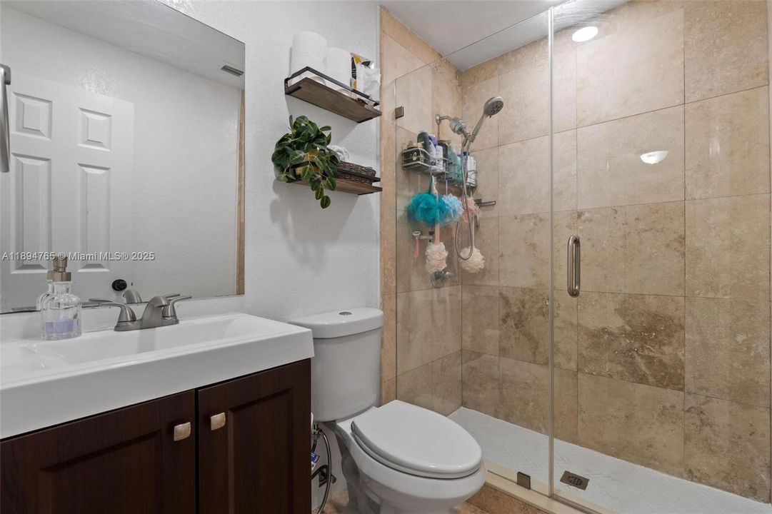 En Venta: $365,000 (3 camas, 1 baños, 1157 Pies cuadrados)