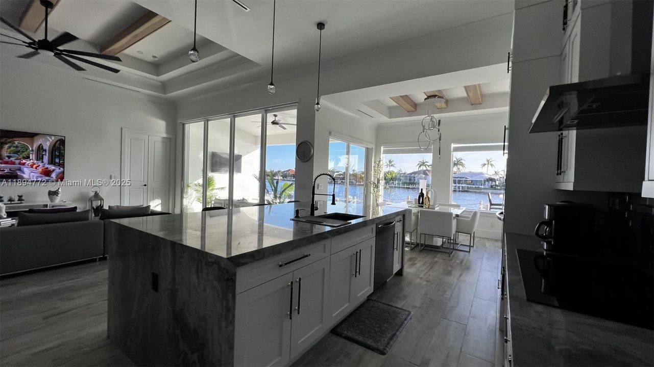 For Sale: $3,095,000 (3 beds, 3 baths, 0 Square Feet)