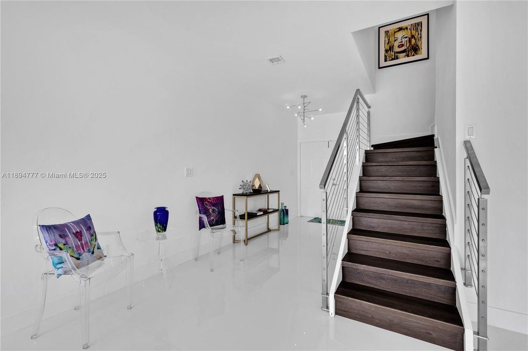 Недавно арендовано: $6,000 (4 спален, 2 ванн, 2400 Квадратных фут)