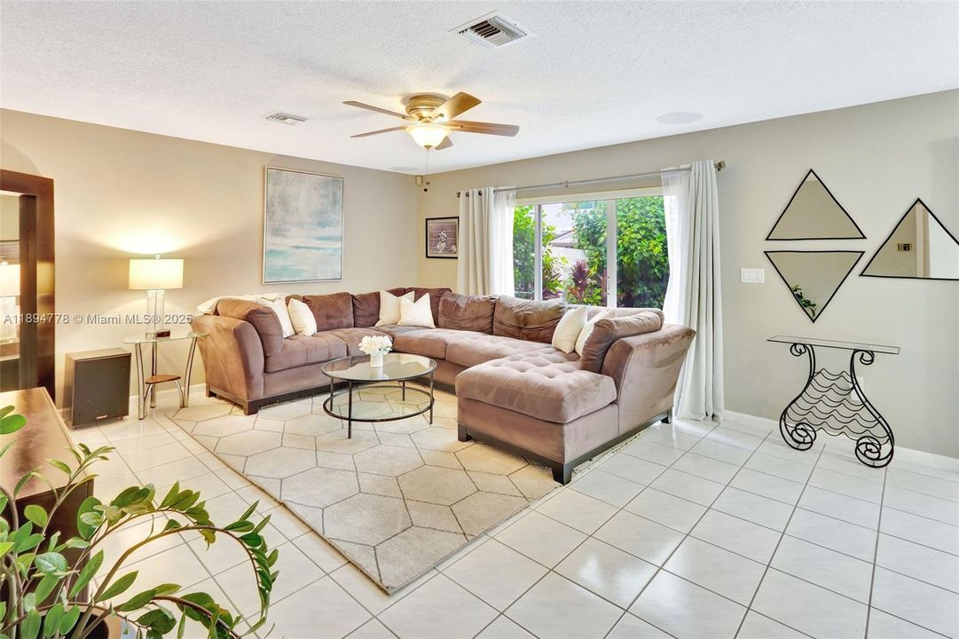 Active With Contract: $660,000 (4 beds, 2 baths, 2084 Square Feet)