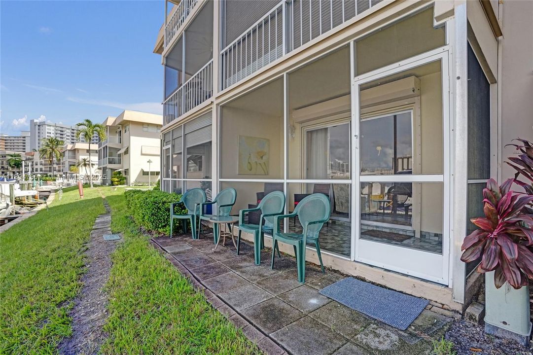 En Venta: $239,000 (2 camas, 2 baños, 1050 Pies cuadrados)