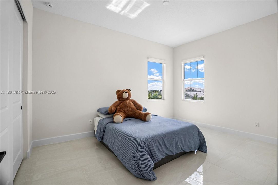 待售: $1,175,000 (4 贝兹, 4 浴室, 3969 平方英尺)