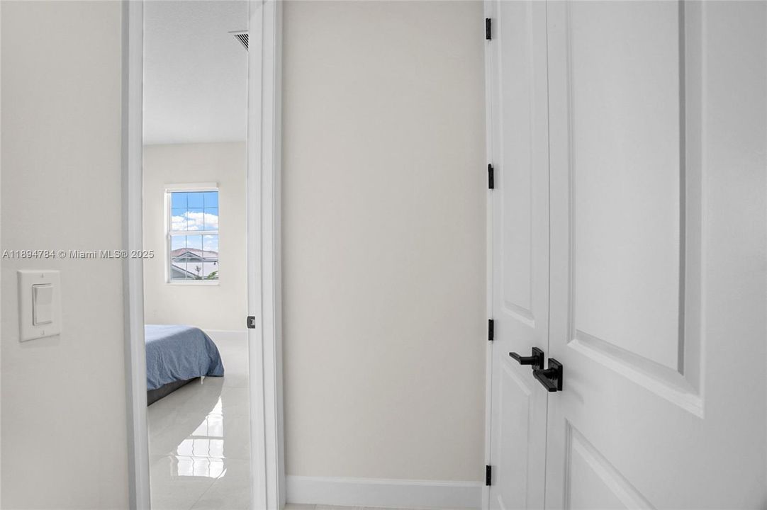 待售: $1,175,000 (4 贝兹, 4 浴室, 3969 平方英尺)