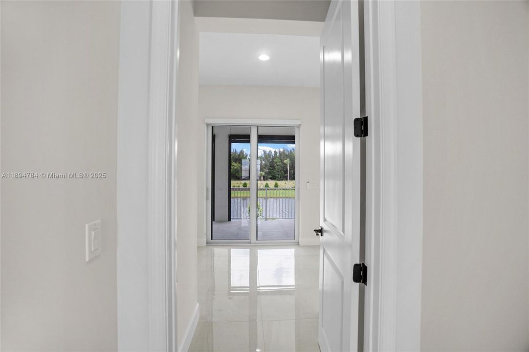 待售: $1,175,000 (4 贝兹, 4 浴室, 3969 平方英尺)