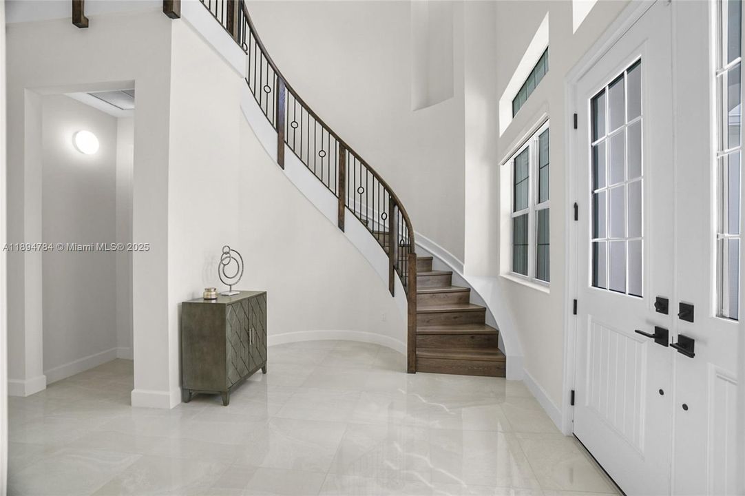 待售: $1,175,000 (4 贝兹, 4 浴室, 3969 平方英尺)